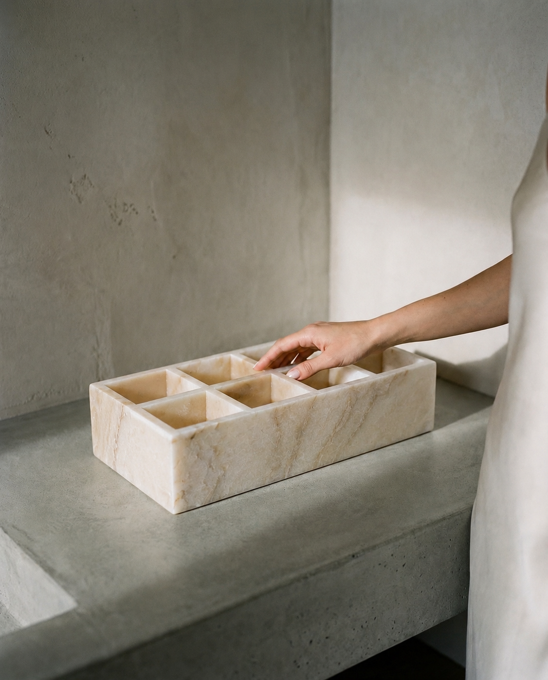 Hand-carved onyx organizer - Image 5